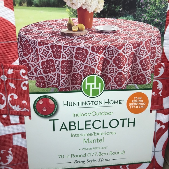 Huntington Home Tablecloth 70” Indoor/Outdoor NWT - Picture 2 of 8